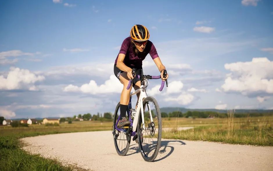 Quel pneu choisir pour rouler en gravel ?